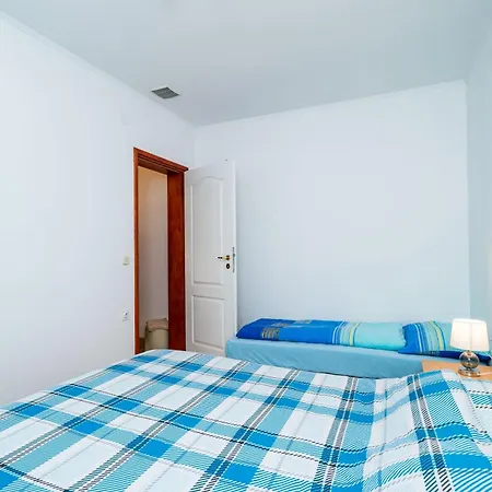 Apartments By The Sea Zuljana, Peljesac - 10233 Room photo