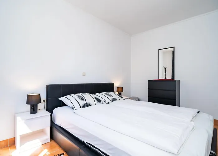Apartments By The Sea Zuljana, Peljesac - 10233
